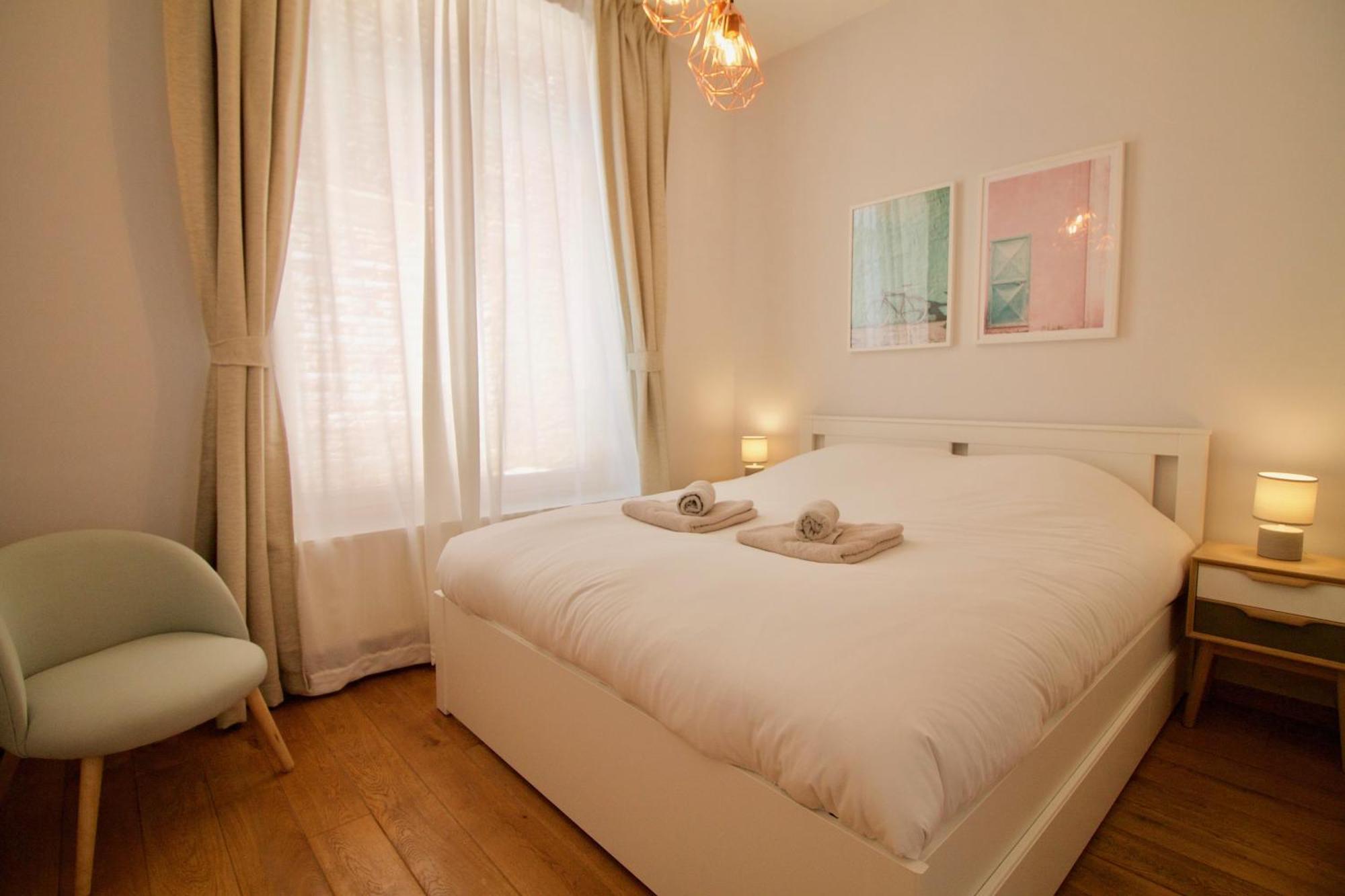 Heart Of Grand Place - Stunning 3Br Triplex Bryssel Exteriör bild