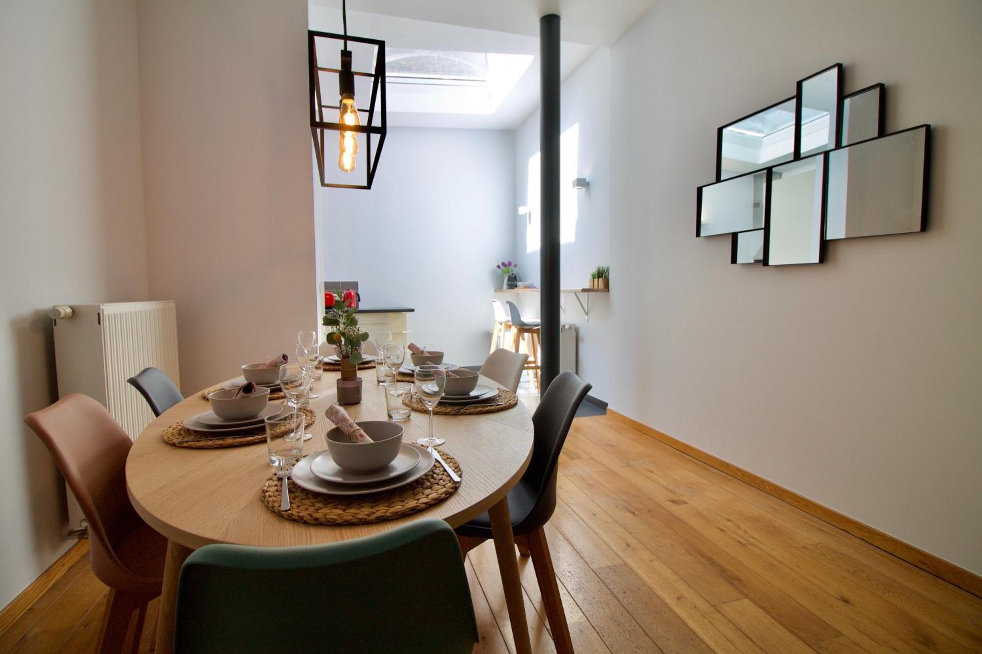 Heart Of Grand Place - Stunning 3Br Triplex Bryssel Exteriör bild